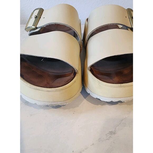 Papillio Birkenstock Sandals
Almina Wide Bone Leather Straps Raffia EU 37 US 6 - Picture 5 of 12